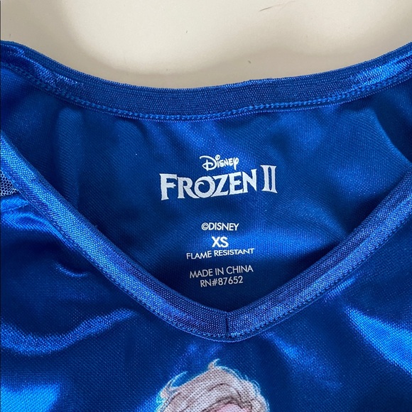 Disney Frozen II Elsa Nightgown - Picture 2 of 5